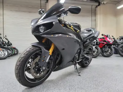 2014 Yamaha R1 Crossplane