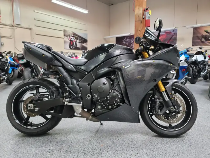 2014 Yamaha R1 Crossplane