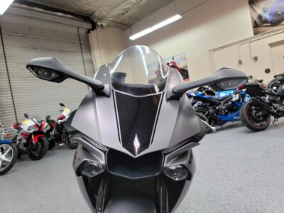 2016 Yamaha R1