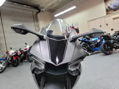 2016 Yamaha R1