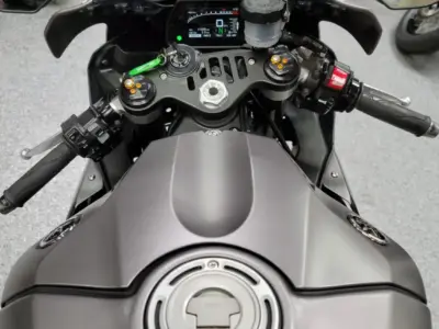 2016 Yamaha R1