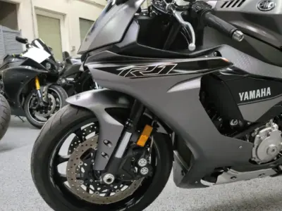 2016 Yamaha R1