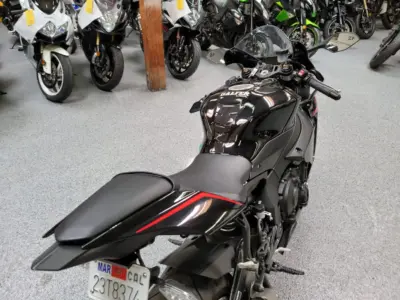 2017 Yamaha R1