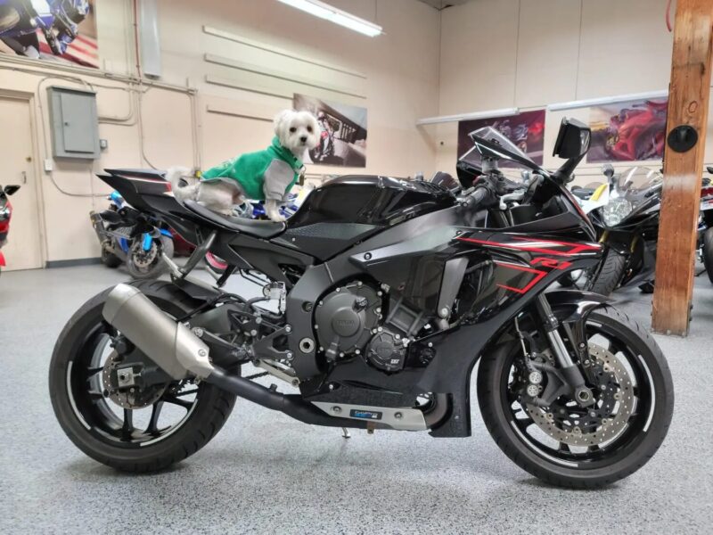 2017 Yamaha R1