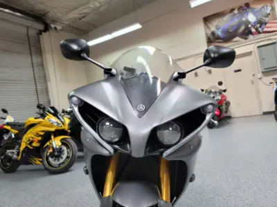 2014 Yamaha R1 Crossplane