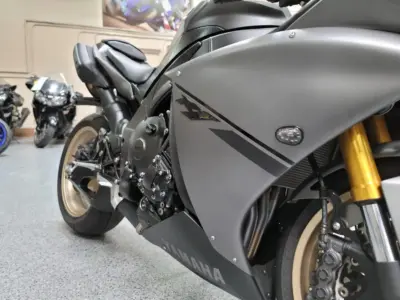 2014 Yamaha R1 Crossplane