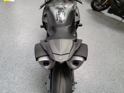 2013 Yamaha R1 Crossplane