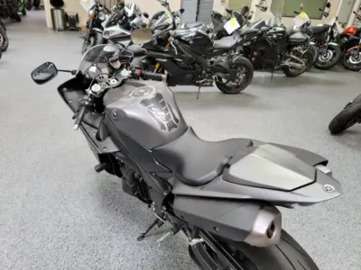 2013 Yamaha R1 Crossplane
