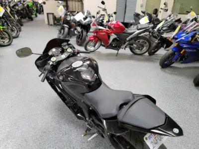 2015 Yamaha R6 RAVEN