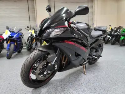 2015 Yamaha R6 RAVEN