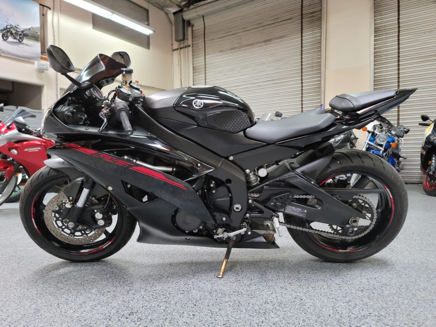 2015 Yamaha R6 RAVEN - 4000 Miles | AK Motors