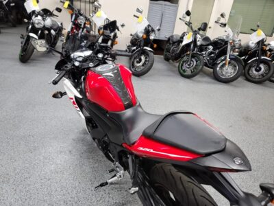 2015 Yamaha R3