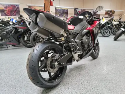 2012 Yamaha R1 Crossplane