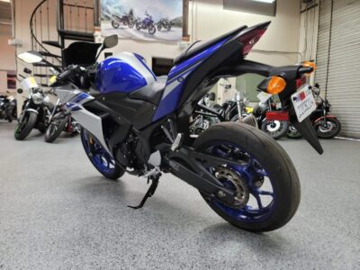 2016 Yamaha R3