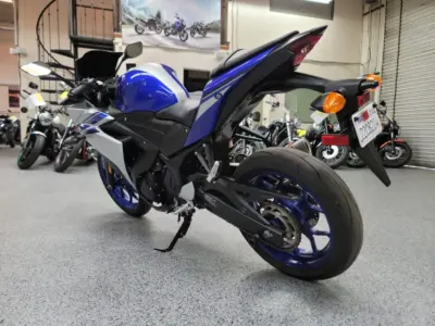 2016 Yamaha R3
