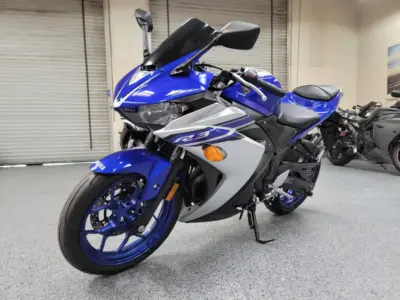 2016 Yamaha R3
