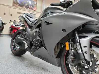 2013 Yamaha R1 Crossplane