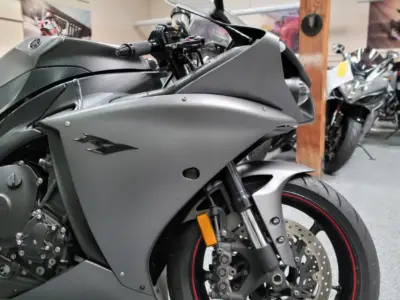 2013 Yamaha R1 Crossplane