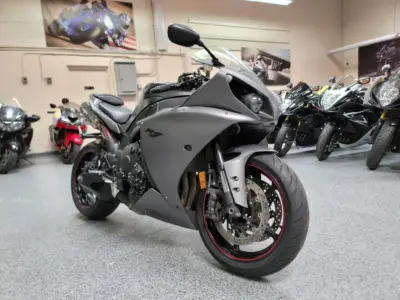 2013 Yamaha R1 Crossplane