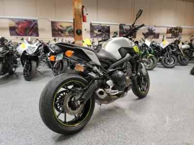 2017 Yamaha FZ09 FZ-09 ABS