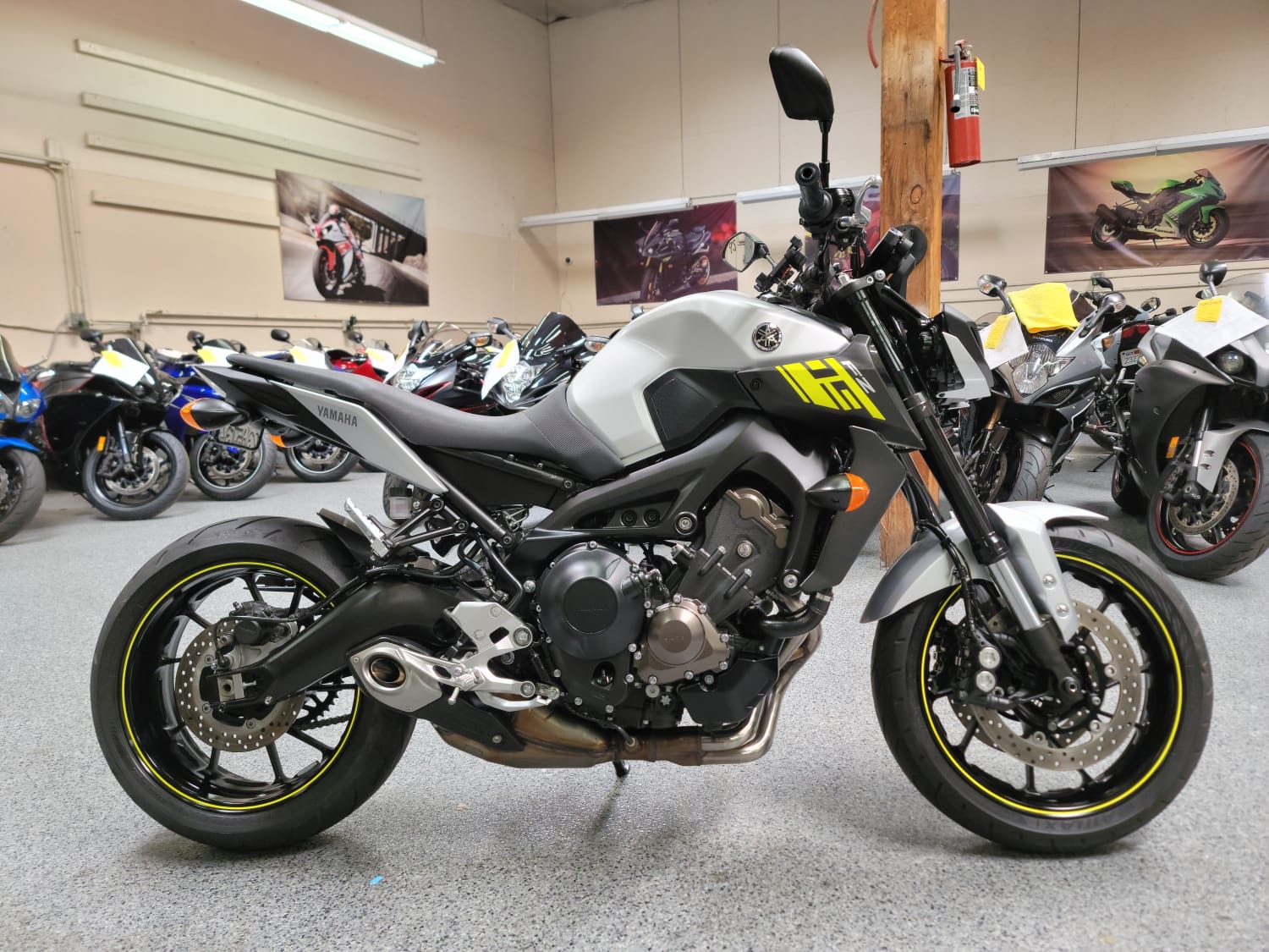 2017 Yamaha FZ09 FZ-09 ABS - 5000 Miles | AK Motors