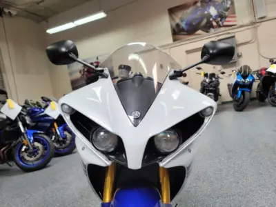 2014 Yamaha R1 Crossplane