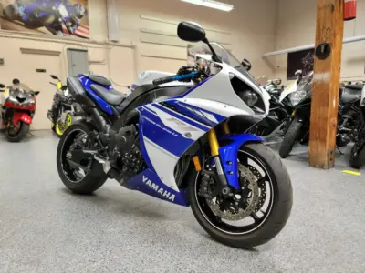 2014 Yamaha R1 Crossplane
