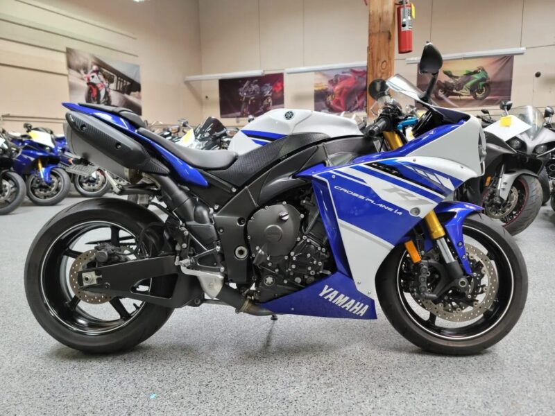 2014 Yamaha R1 Crossplane