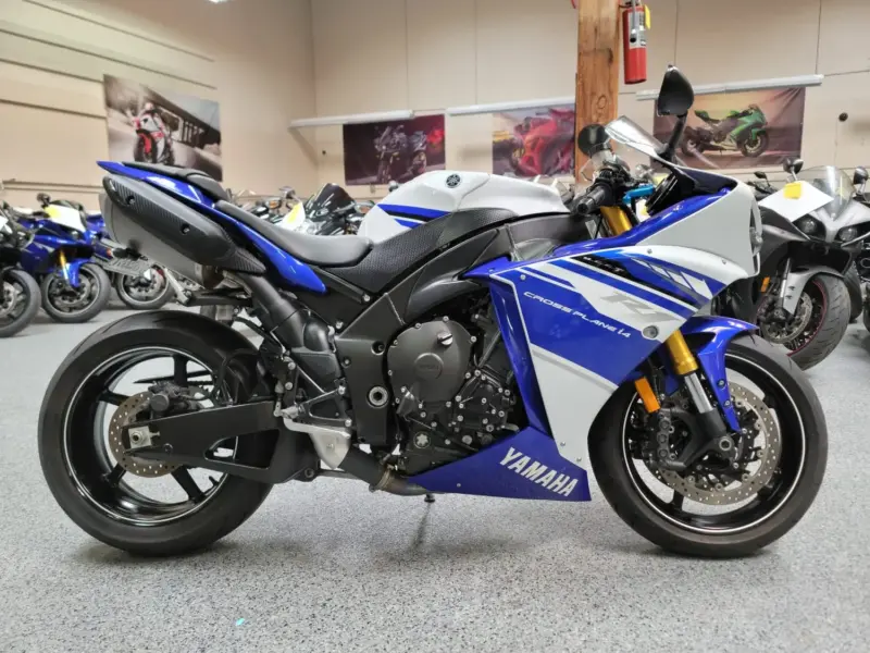 2014 Yamaha R1 Crossplane