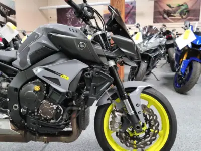 2017 Yamaha FZ-10 FZ10 MT10 MT-10