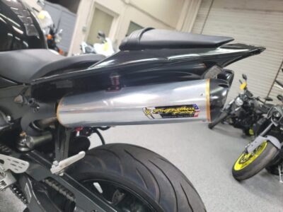 2011 Yamaha R1 Crossplane Raven