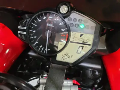 2013 Yamaha R1 Crossplane
