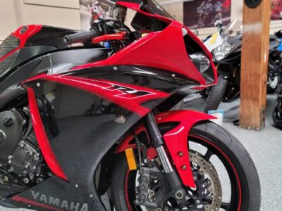 2013 Yamaha R1 Crossplane