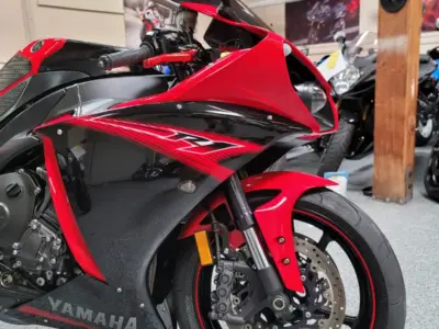 2013 Yamaha R1 Crossplane
