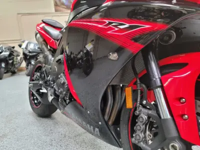 2013 Yamaha R1 Crossplane