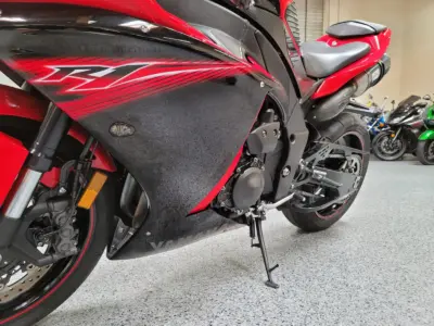 2013 Yamaha R1 Crossplane