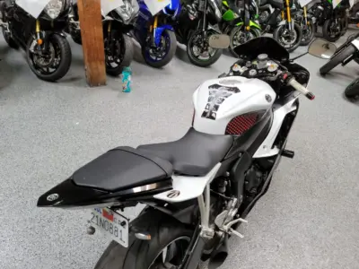 2010 Yamaha R6 RAVEN