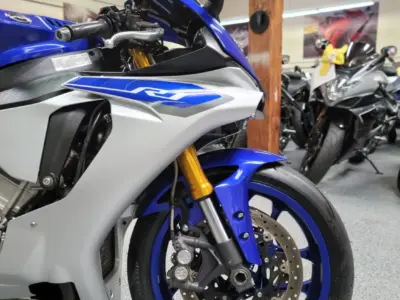 2015 Yamaha R1