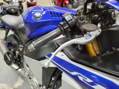 2015 Yamaha R1