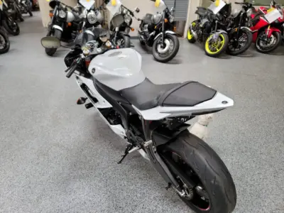 2015 Yamaha R6 RAVEN