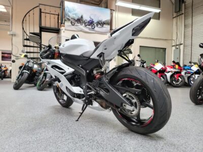2015 Yamaha R6 RAVEN