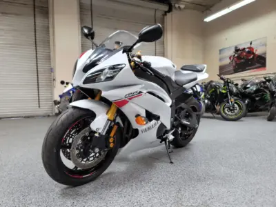 2015 Yamaha R6 RAVEN