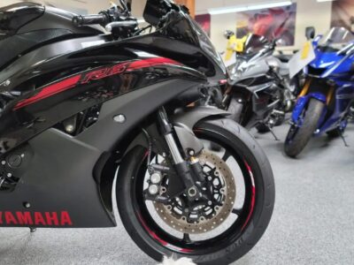 2015 Yamaha R6 RAVEN