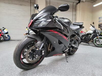 2015 Yamaha R6 RAVEN