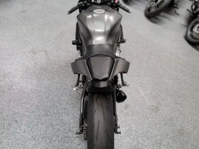 2016 Yamaha R1