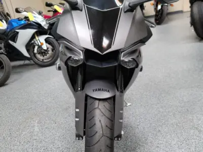 2016 Yamaha R1