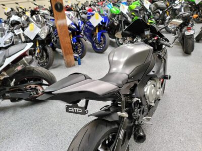 2016 Yamaha R1