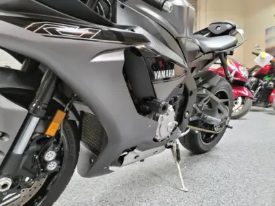 2016 Yamaha R1