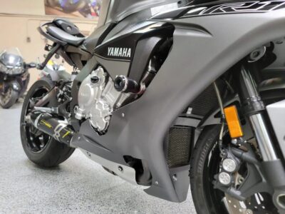 2016 Yamaha R1