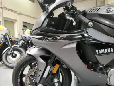 2016 Yamaha R1